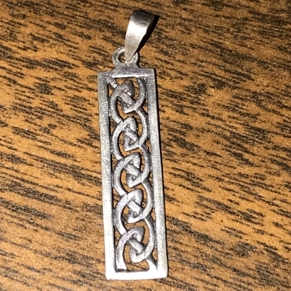 Silver Ribbon Celtic Pendant